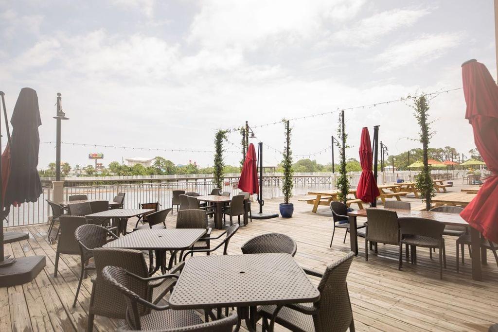 Living Right At Laketown Wharf #1016 By Nautical Properties Panama City Beach Eksteriør billede