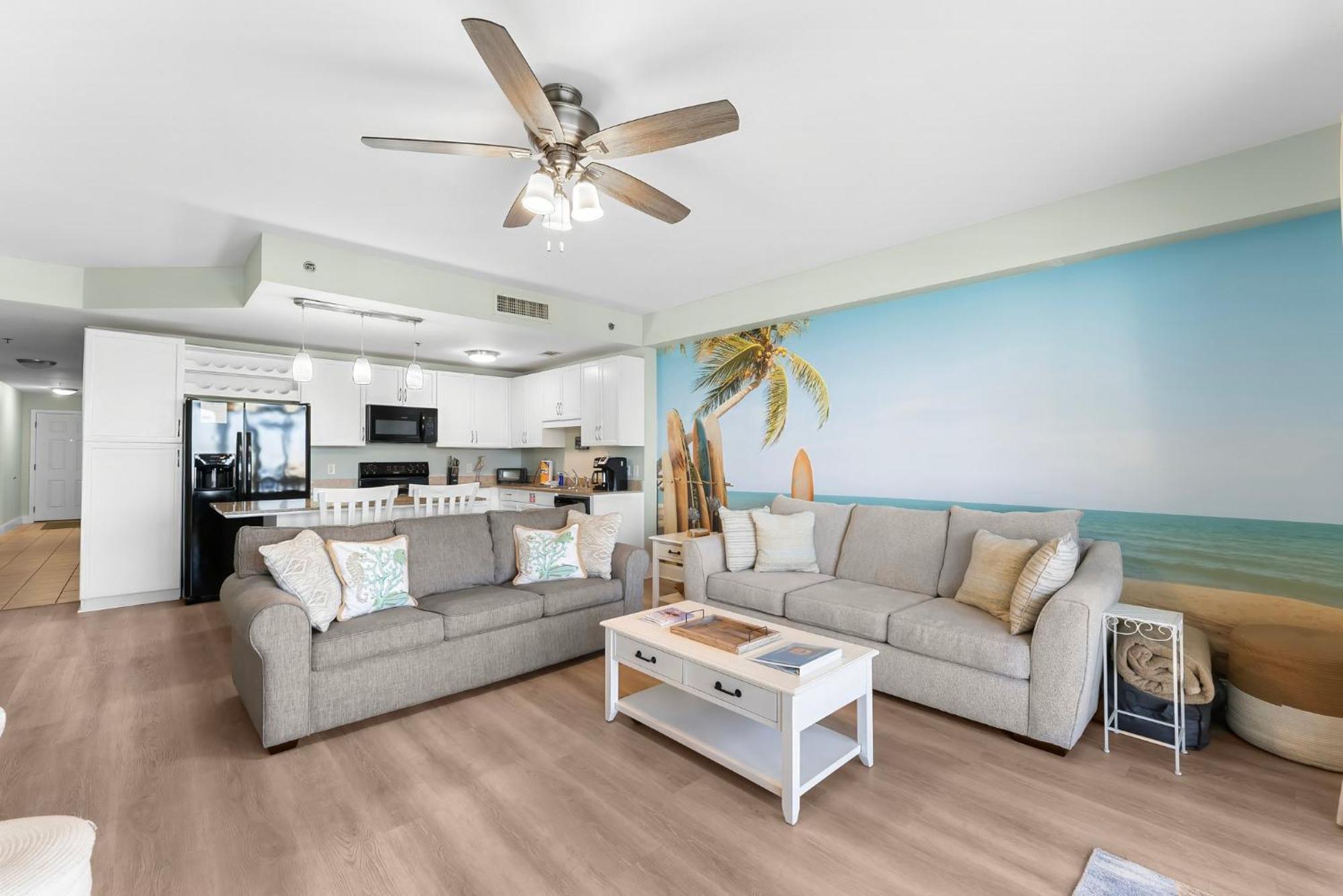 Living Right At Laketown Wharf #1016 By Nautical Properties Panama City Beach Eksteriør billede
